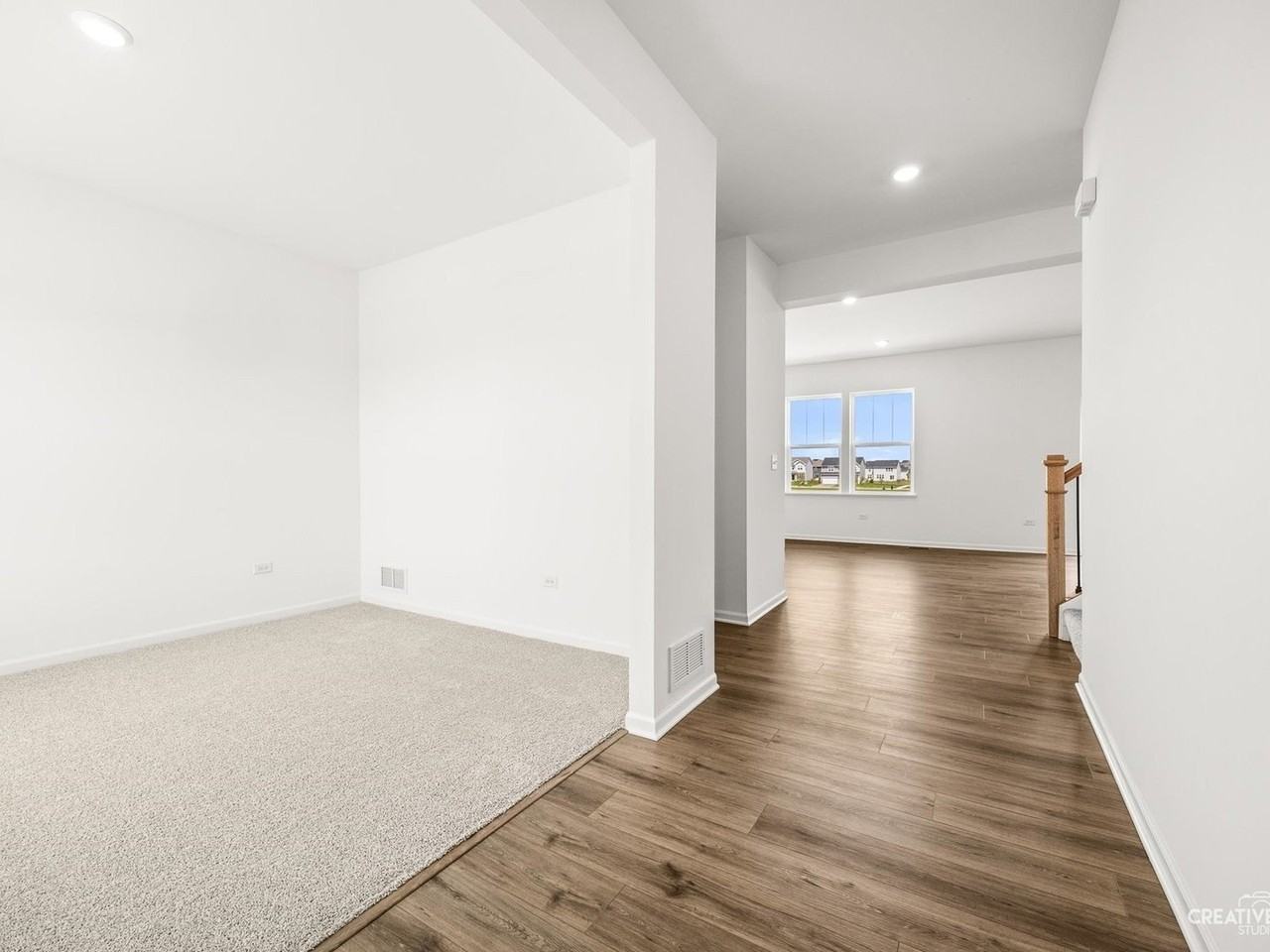 385 Danforth Dr - Photo 2 of 24