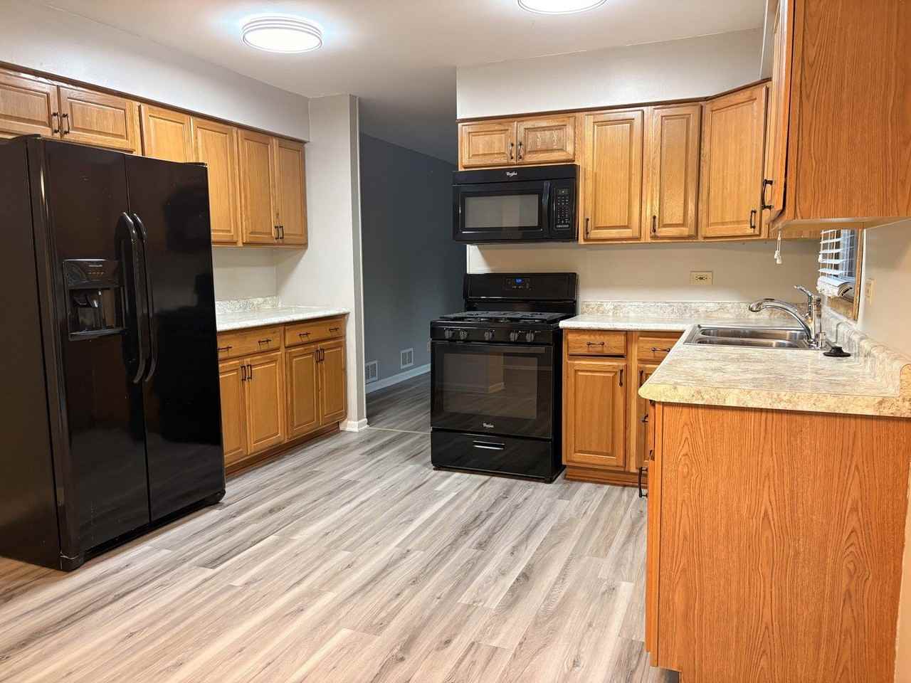 5431 Ebony Ct - Photo 4 of 20