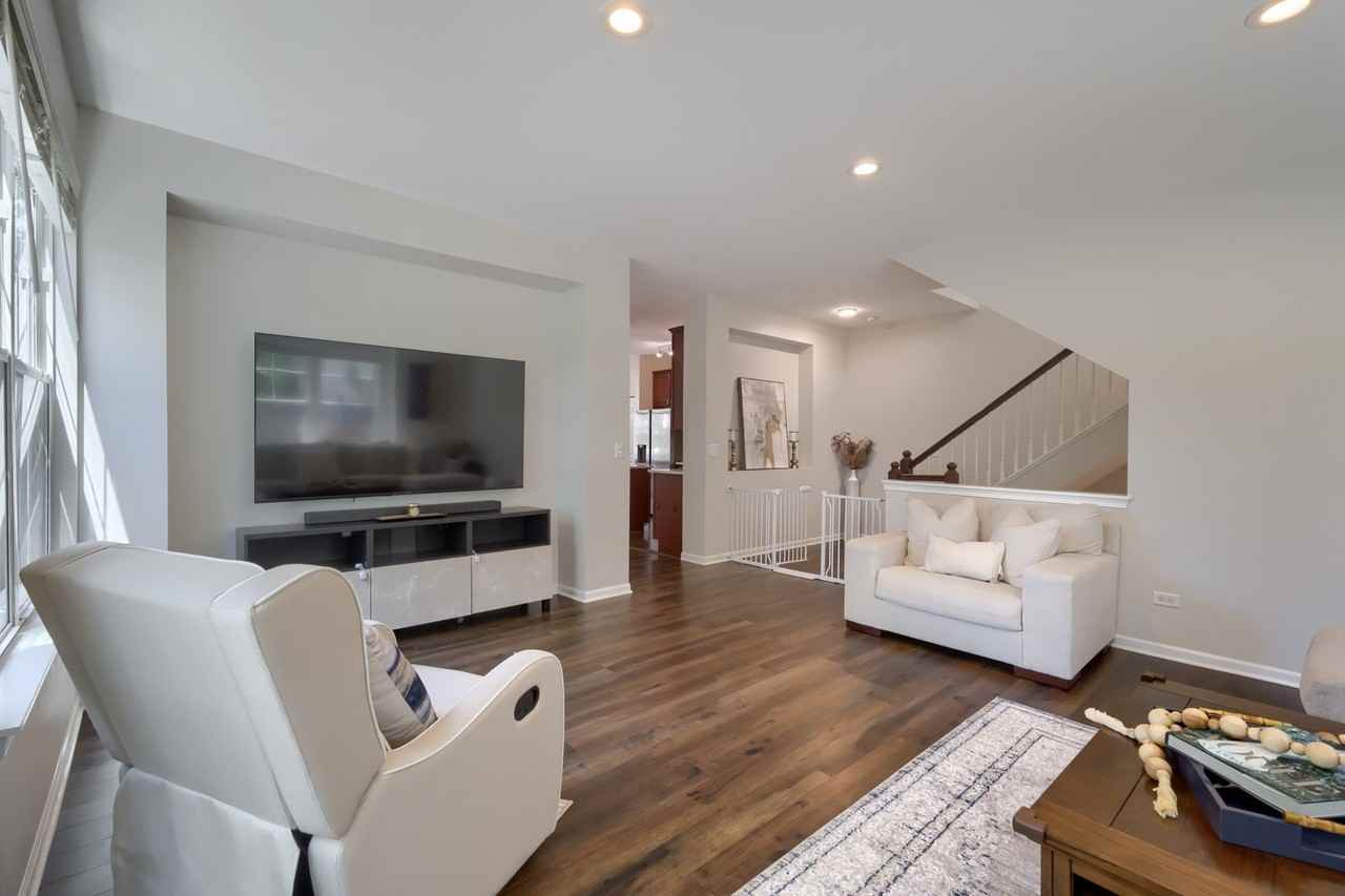 5630 Cambridge Way #5630 - Photo 7 of 28
