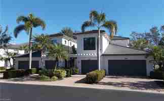 featured image of 2444 Ravenna Blvd #202