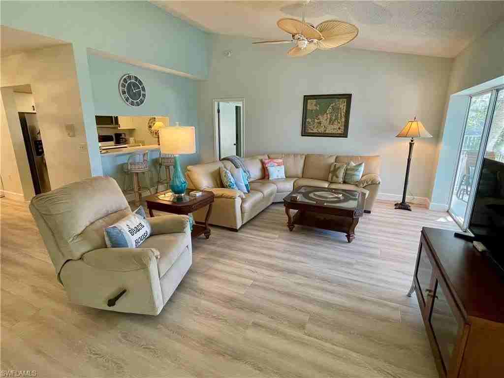 784 Willowbrook Dr #608 - Photo 2 of 15