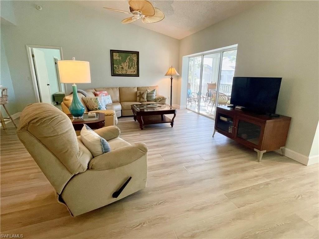 784 Willowbrook Dr #608 - Photo 3 of 15