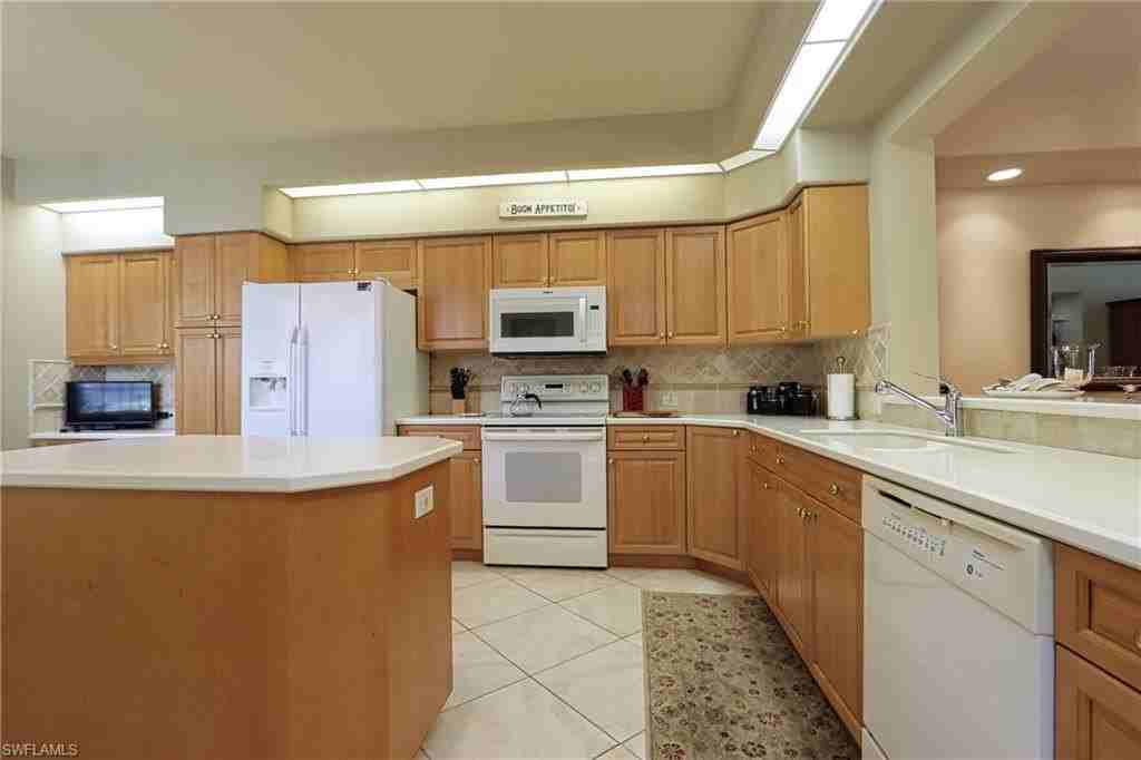 5815 Persimmon Way - Photo 6 of 24
