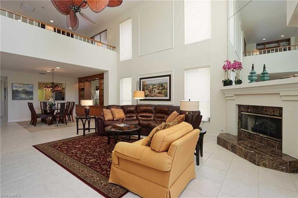 5901 Ashford Ln - Photo 3 of 27