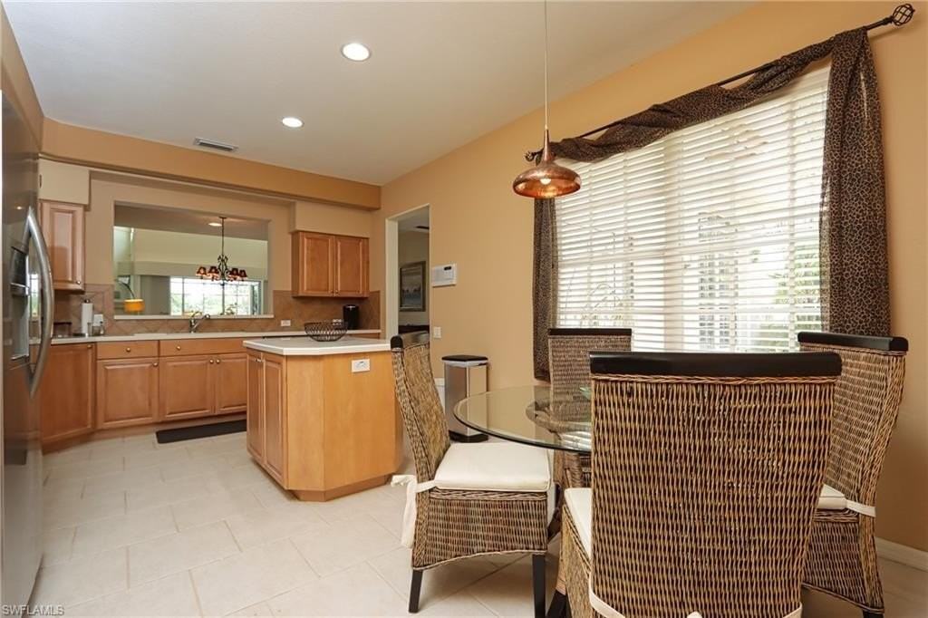 5901 Ashford Ln - Photo 7 of 27