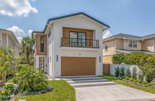featured image of 207 Lora St