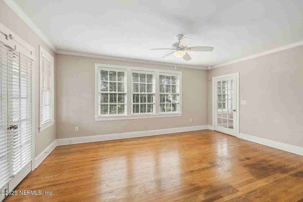 2822 Herschel St - Photo 2 of 19