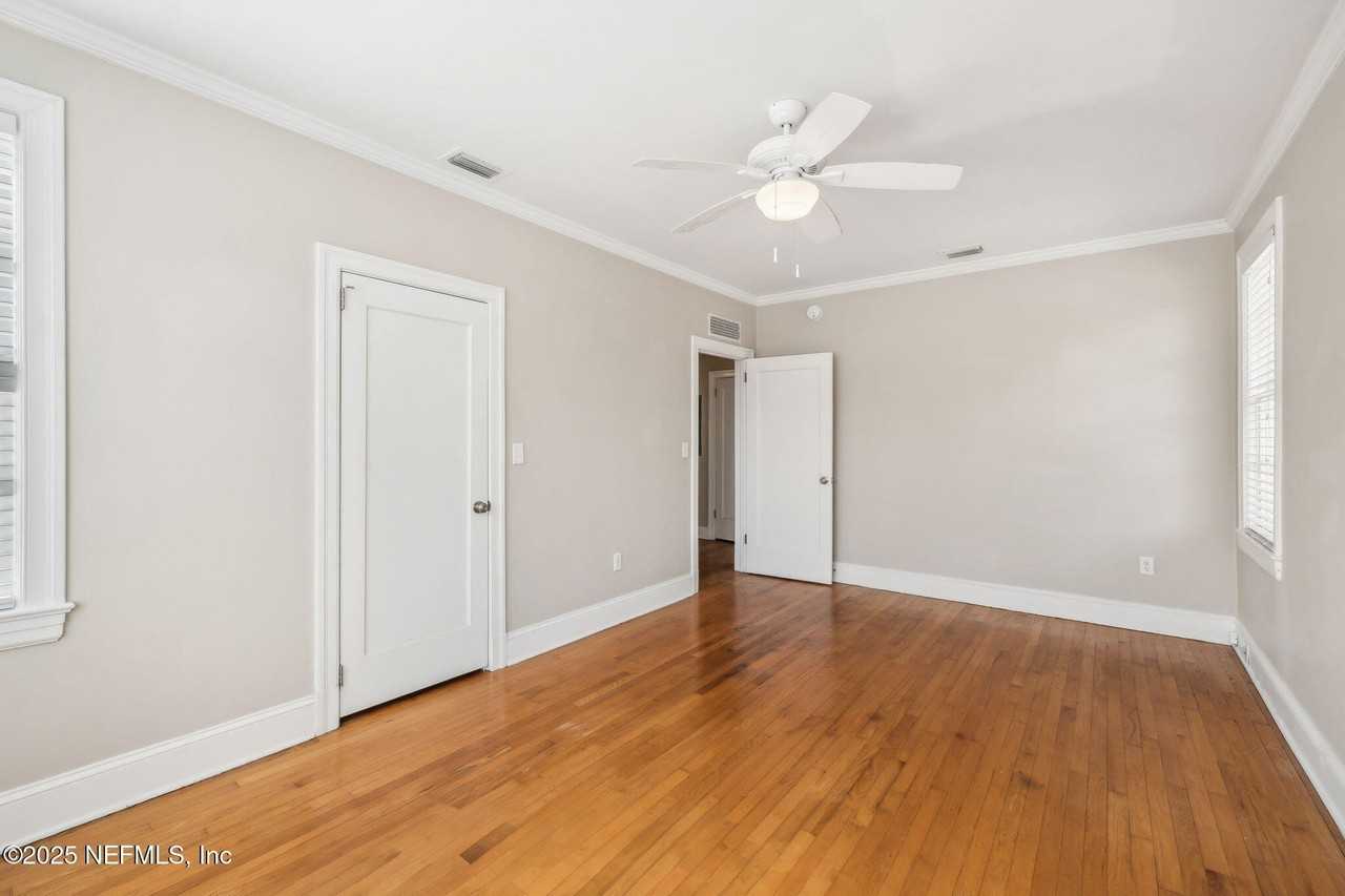 2822 Herschel St - Photo 7 of 19
