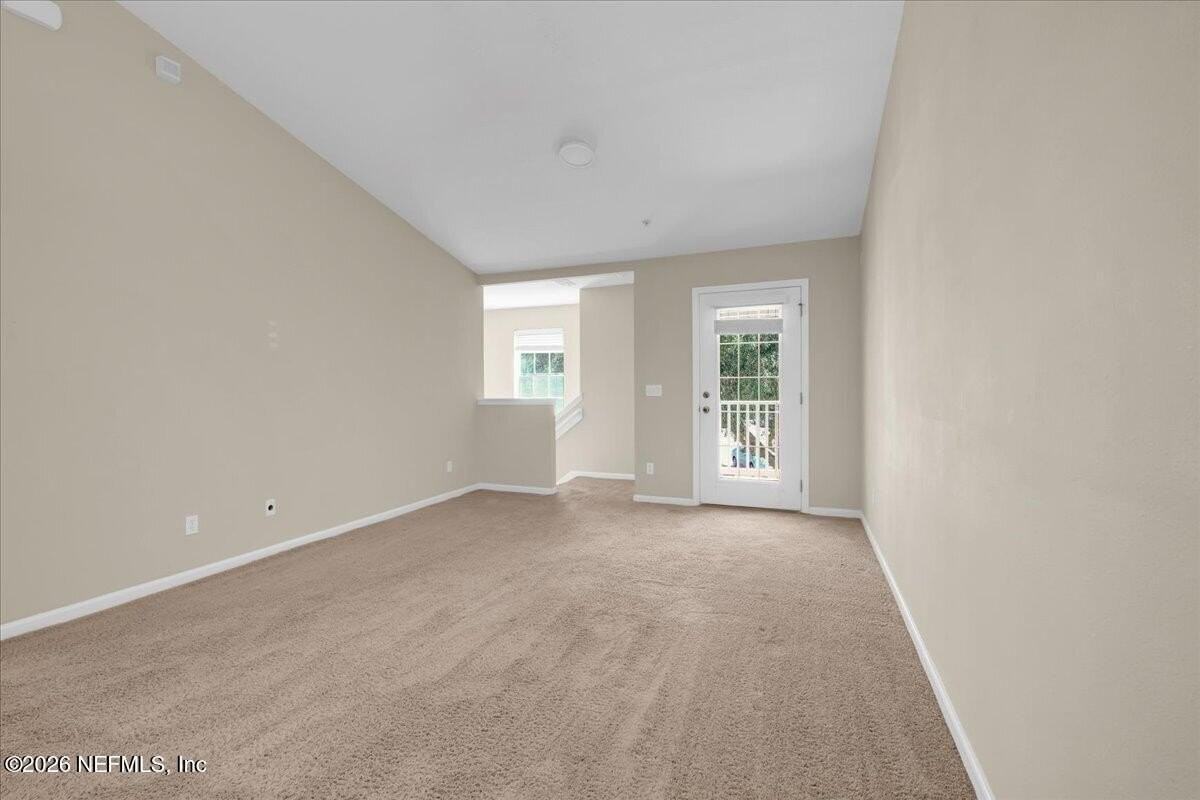 575 Oakleaf Plantation Pkwy #1110 - Photo 6 of 18