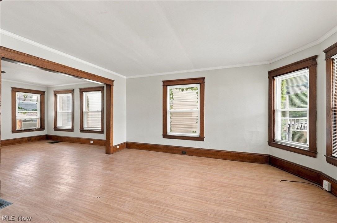 1373 Thoreau Rd - Photo 3 of 19