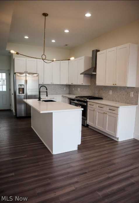 2476 Thurman Ave - Photo 4 of 19