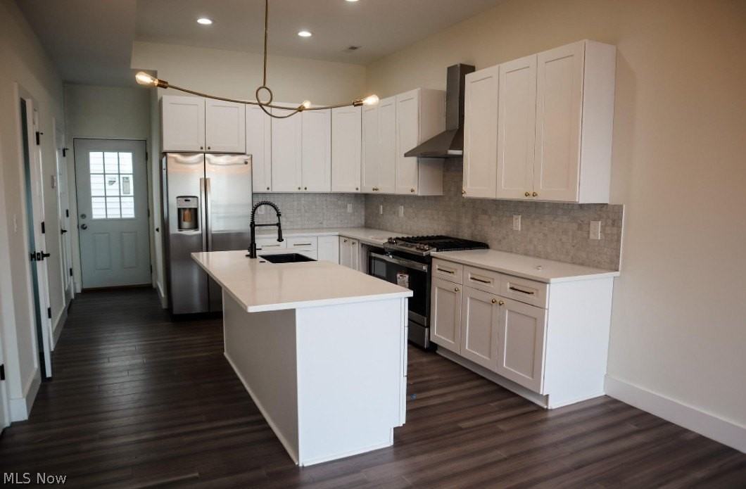 2476 Thurman Ave - Photo 5 of 19