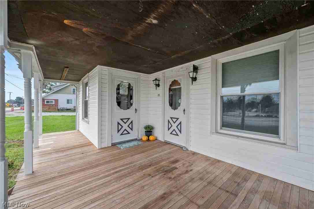 3487 N Ridge Rd - Photo 3 of 35