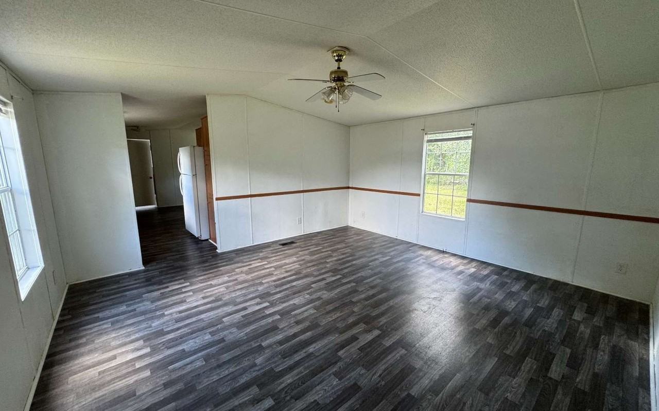 1635 177th Rd - Photo 3 of 13