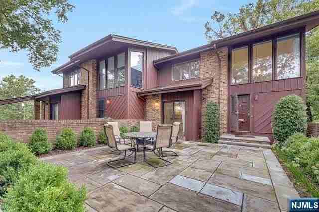 109 E Palisade Ave #2 - Photo 2 of 28
