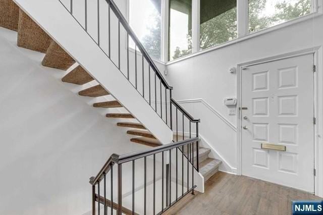 109 E Palisade Ave #2 - Photo 3 of 28