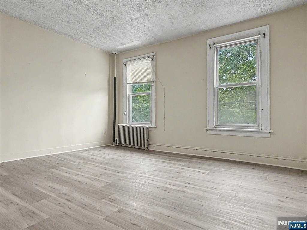 345 15th Ave - Photo 3 of 3