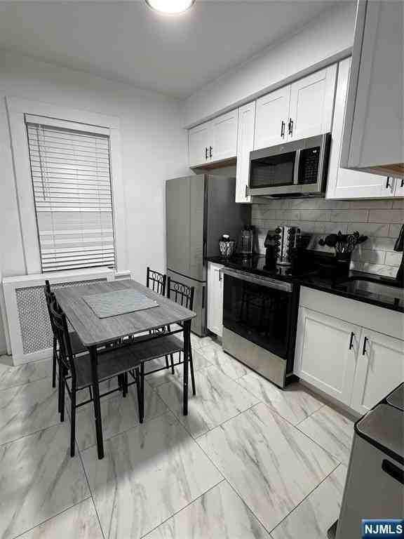 243 Lincoln Ave #2 - Photo 7 of 14