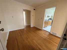 featured image of 138 Midland Pl #2ndFL