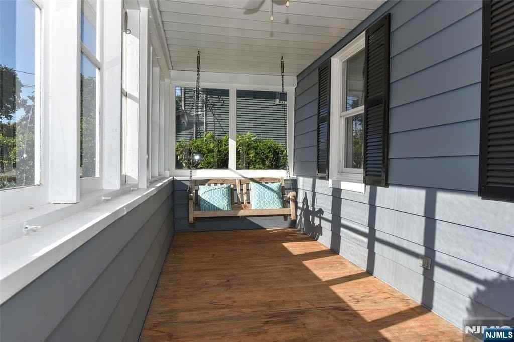 36 Hines Ave - Photo 2 of 41