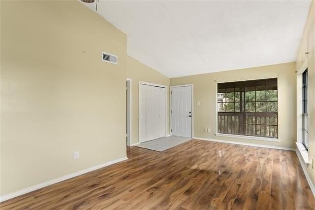 714 Fairfax Dr #119 - Photo 4 of 10