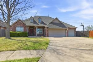 featured image of 508 N Willow St