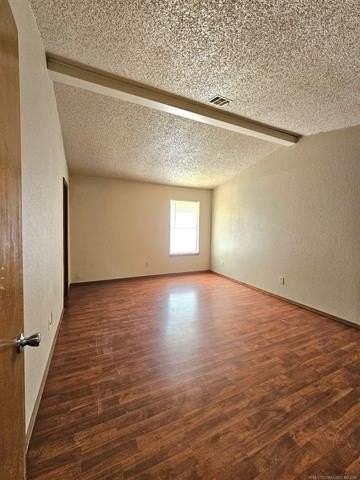 4325 W Reno St - Photo 6 of 10