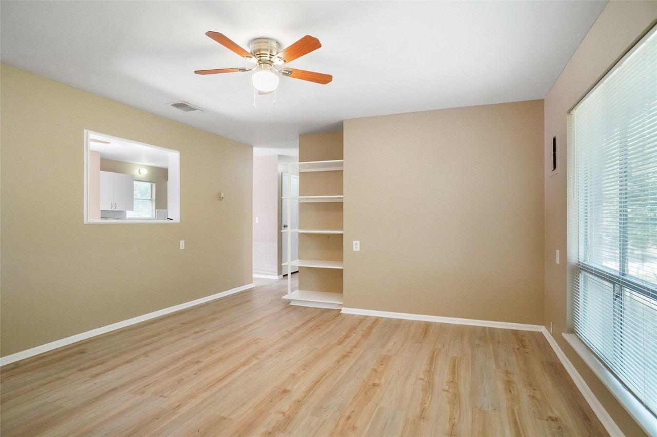 4801 Bellcrest Ct - Photo 4 of 17