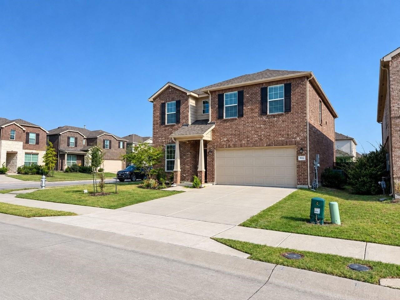 902 Feldspar Way - Photo 2 of 31