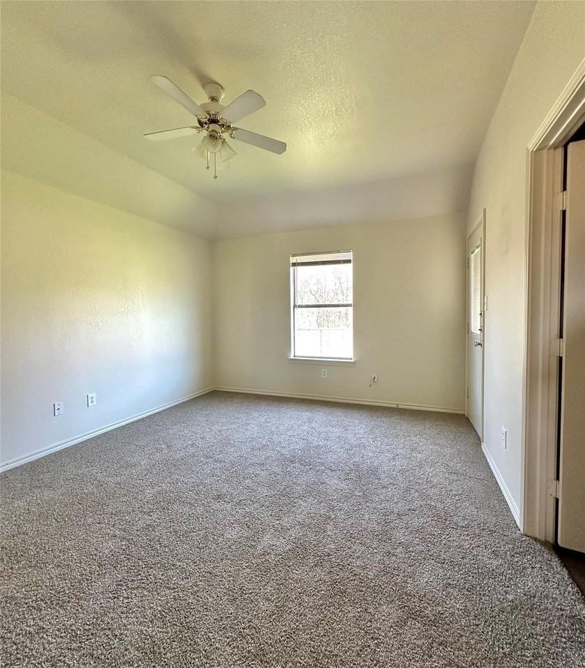 130 Sunburst Ct #132 - Photo 7 of 20