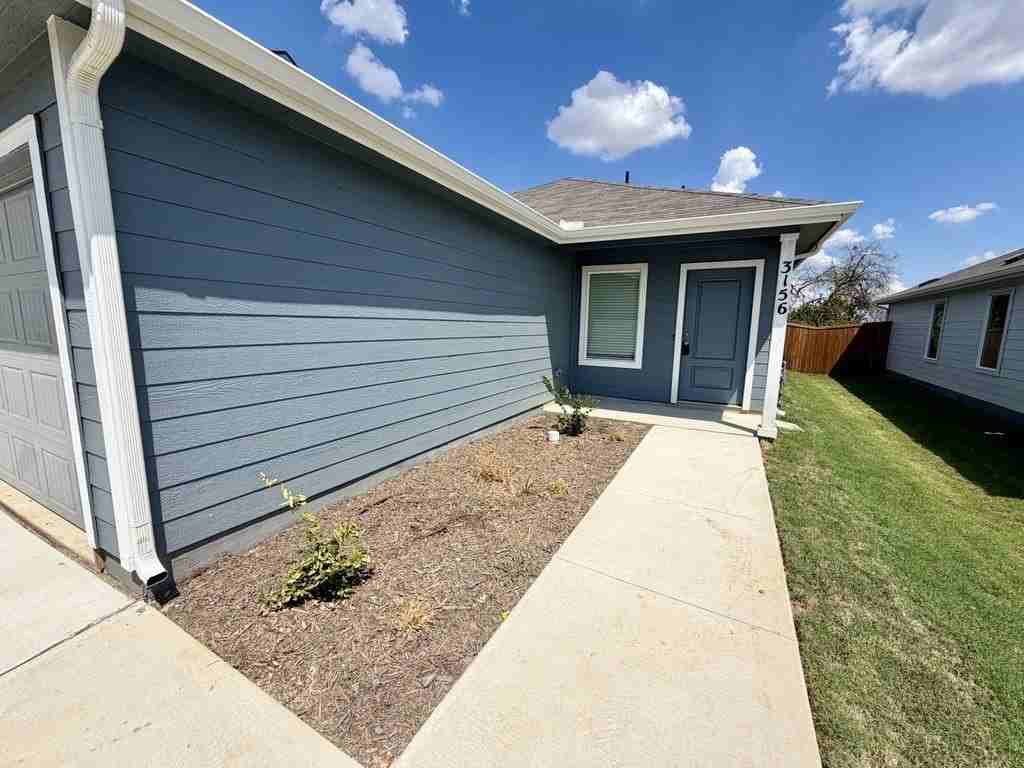 3156 Campeiro Ave - Photo 2 of 23