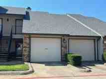 821 W Harwood Rd #B - Photo 1 of 1