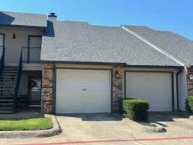 821 W Harwood Rd #B - Photo 1 of 1