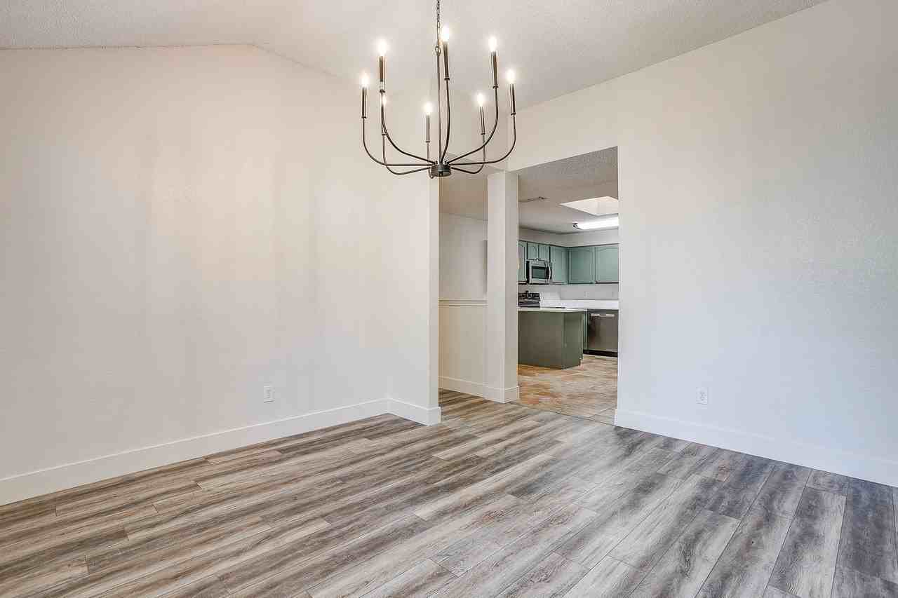 326 Pecos Dr - Photo 6 of 31