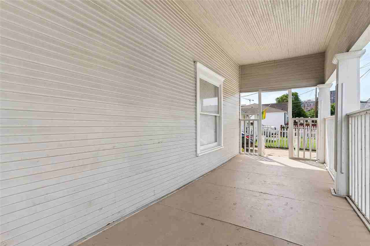 4112 Congress Ave - Photo 7 of 19
