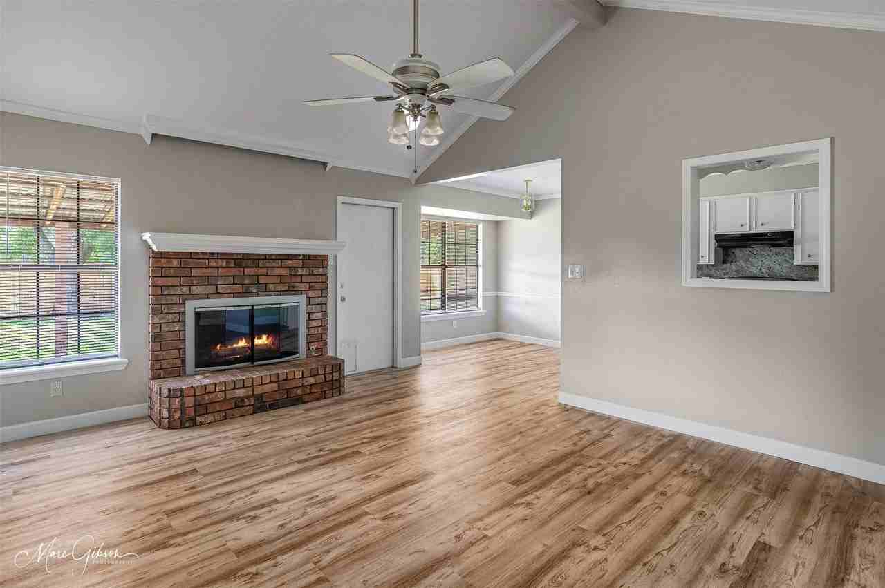 5226 Lauri Ln - Photo 4 of 23