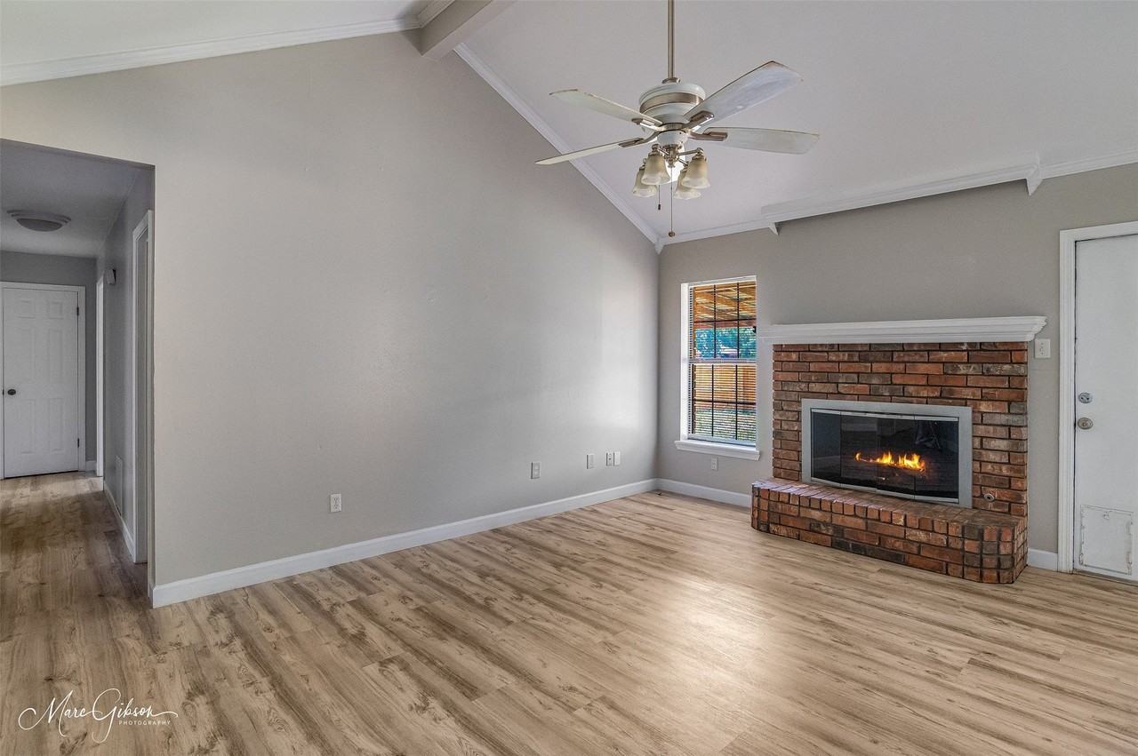 5226 Lauri Ln - Photo 5 of 23