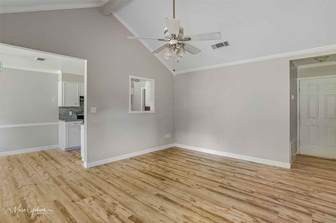 5226 Lauri Ln - Photo 6 of 23