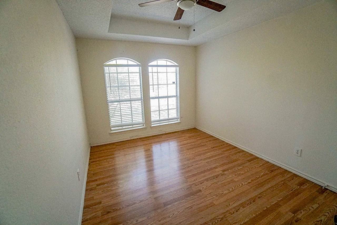 624 Elm Falls Pl - Photo 5 of 13