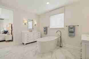 4212 Hollandwood Dr - Photo 1 of 1