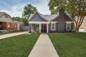 featured image of 219 S Briscoe Blvd