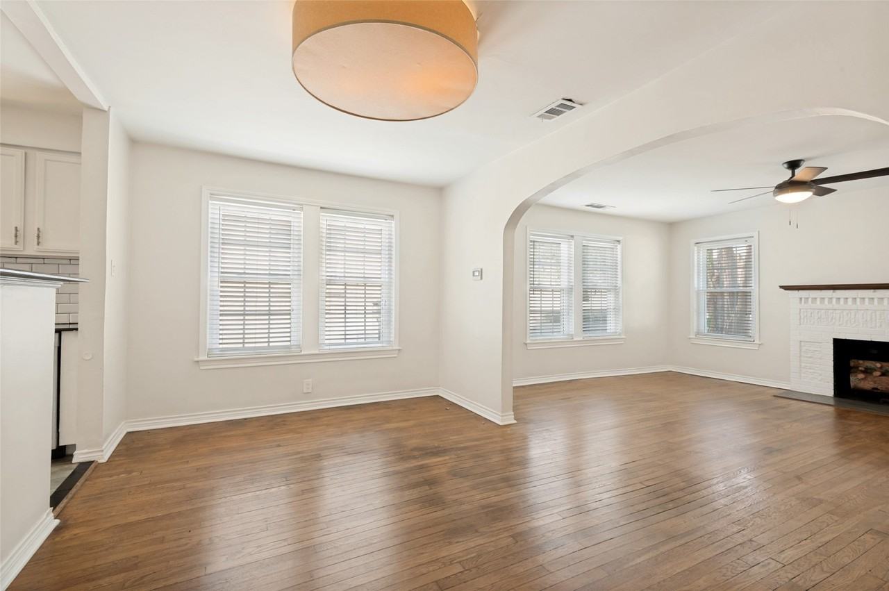 219 S Briscoe Blvd - Photo 3 of 36