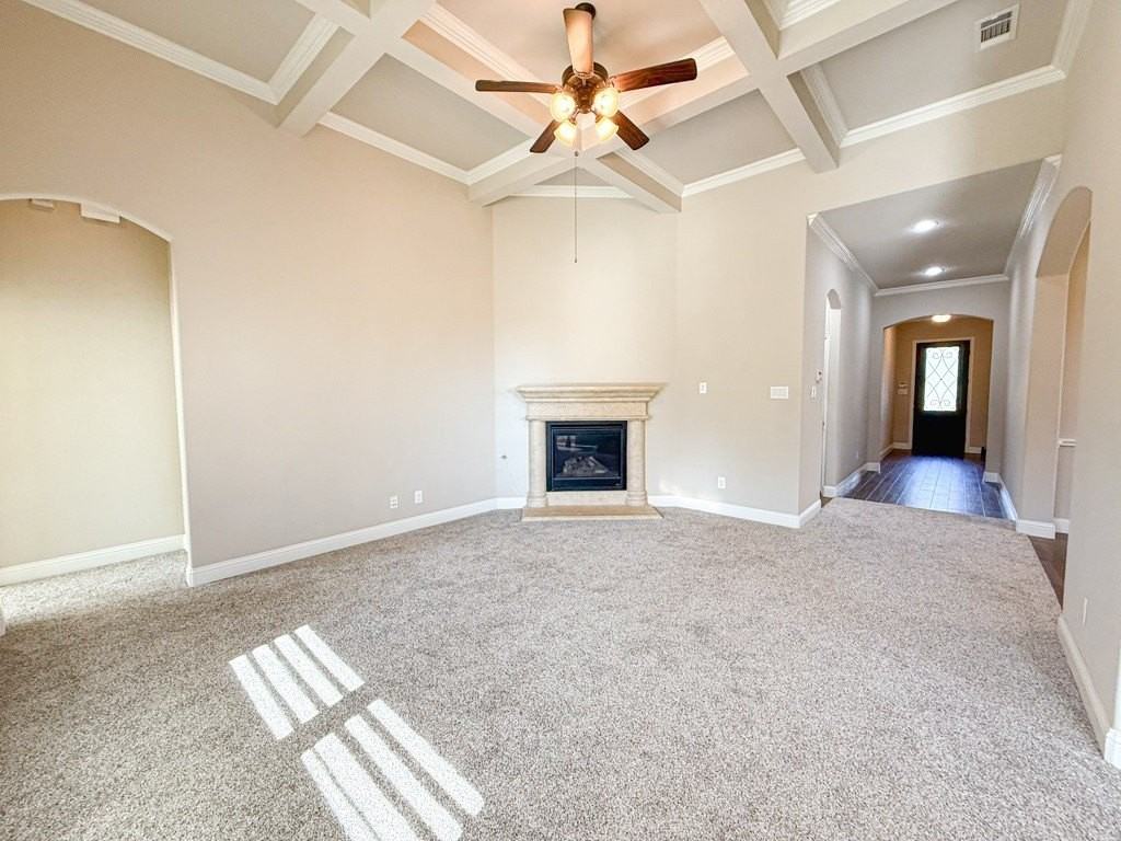 2100 Grant Park Way - Photo 4 of 38
