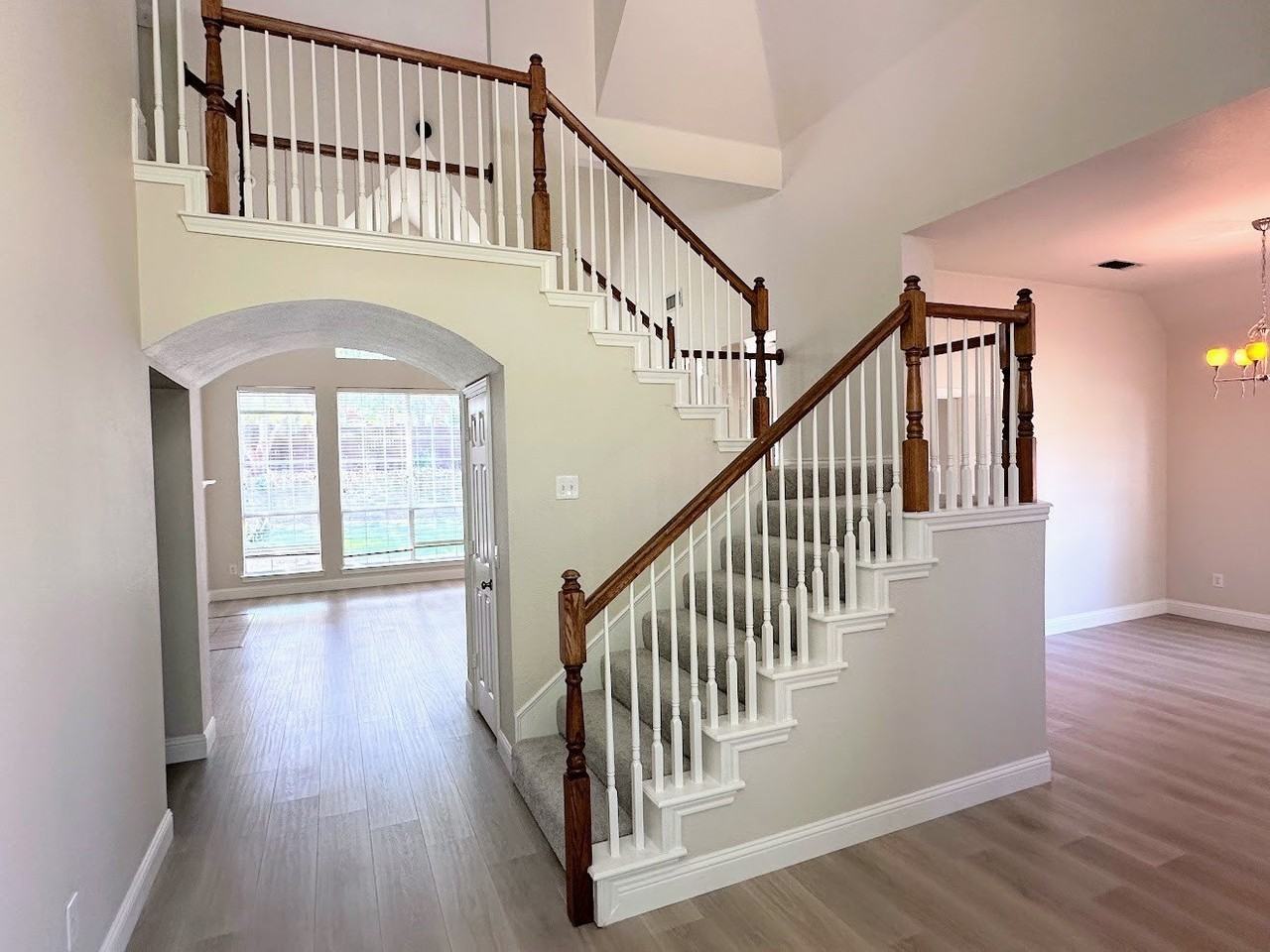 8813 Arbor Creek Ln - Photo 2 of 38