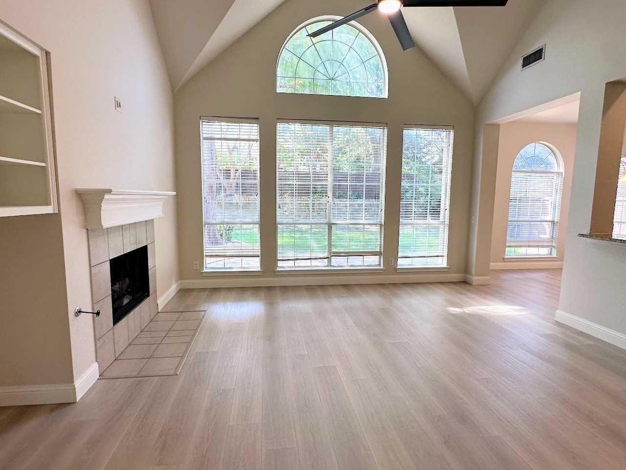 8813 Arbor Creek Ln - Photo 3 of 38
