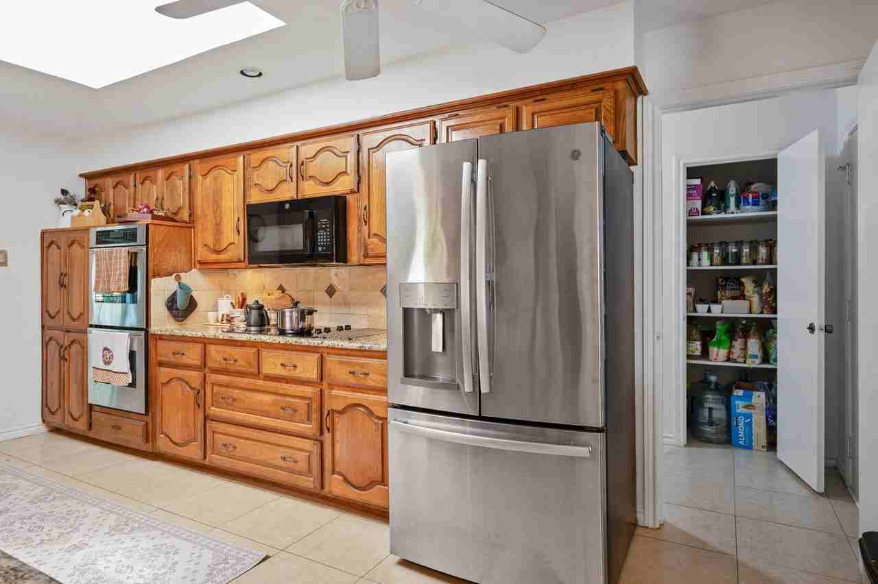 621 Harvest Glen Dr - Photo 5 of 23