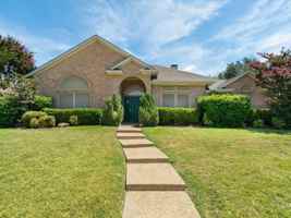 featured image of 1404 Land Dr