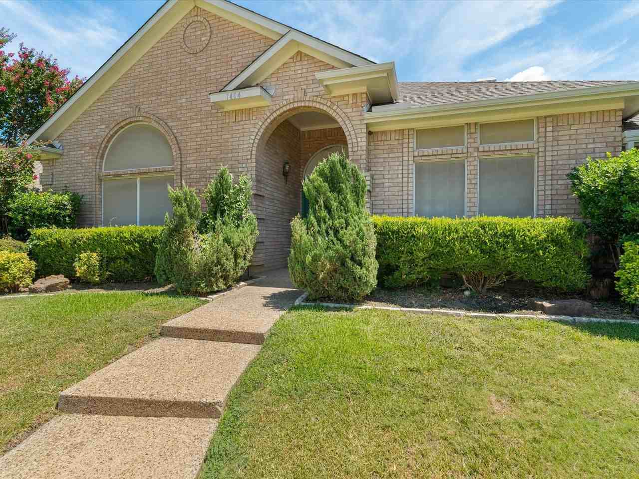 1404 Land Dr - Photo 3 of 25