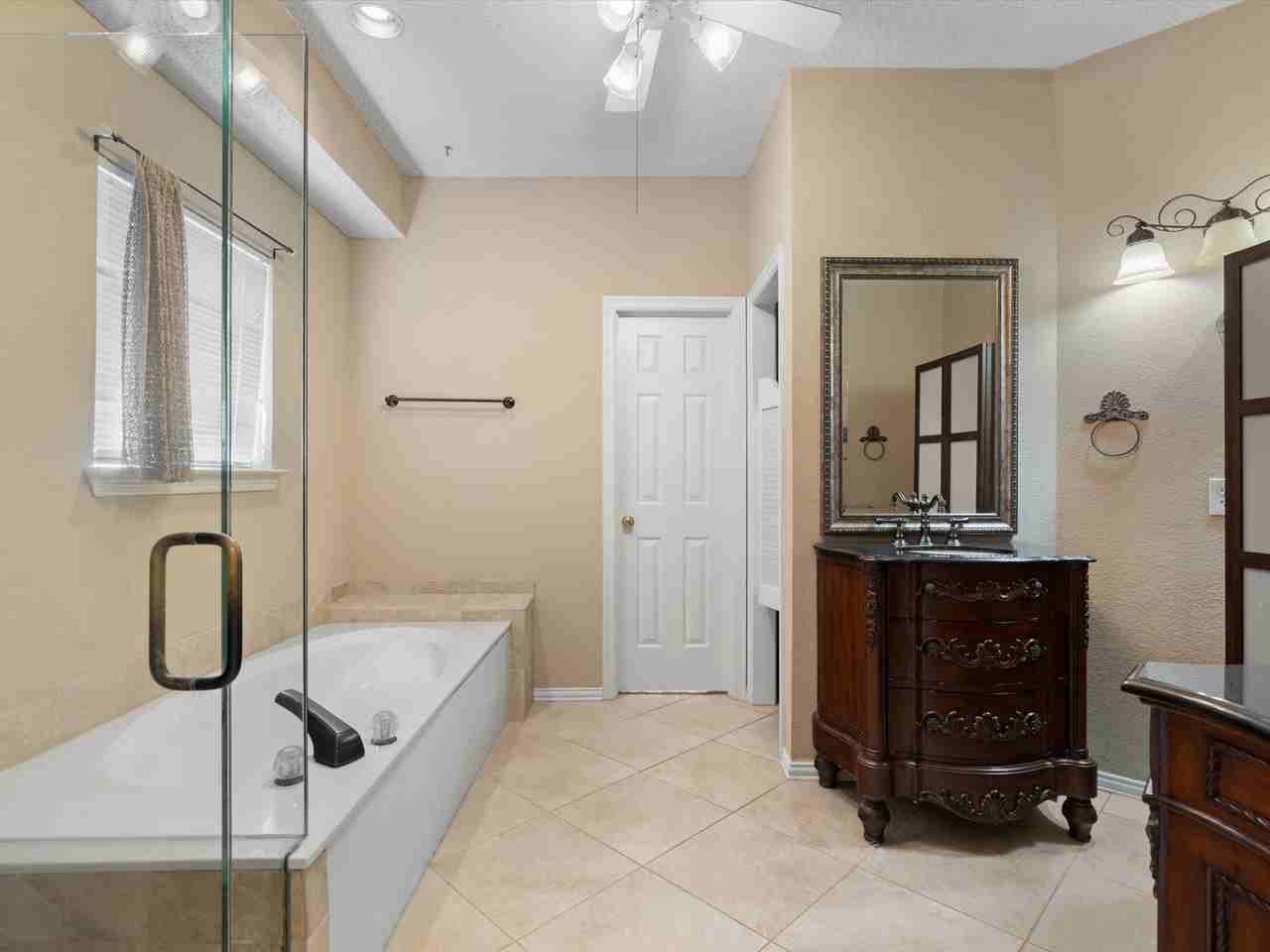 1404 Land Dr - Photo 6 of 25