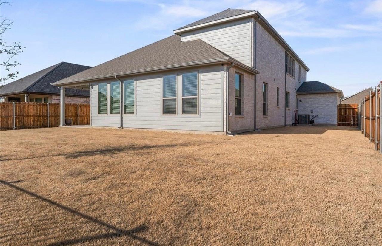 3907 Turpin Dr - Photo 4 of 6